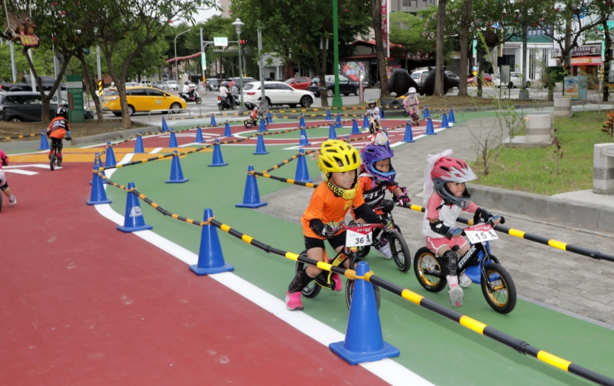 兒童平衡車場地