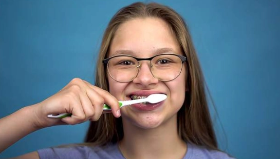 牙間刷使用順序