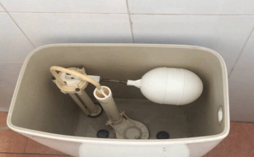 馬桶進水閥故障