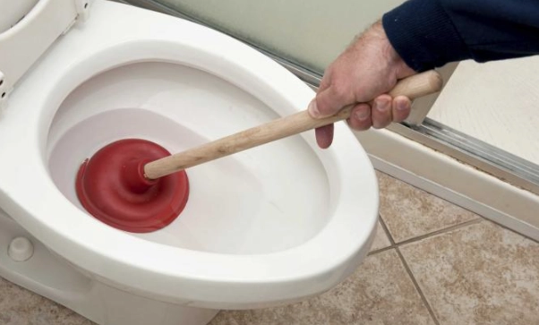馬桶阻塞