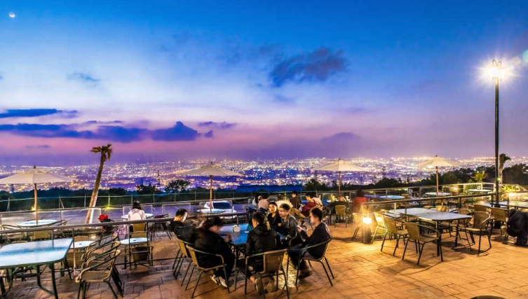 山上咖啡館台北