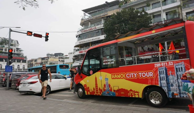 河內旅遊巴士