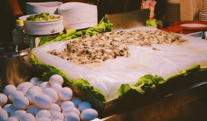 鹿港美食蚵仔煎