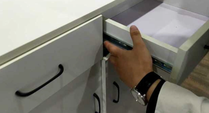 抽屜卡住解決方法