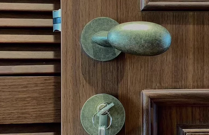 傳統門鎖怎麼開