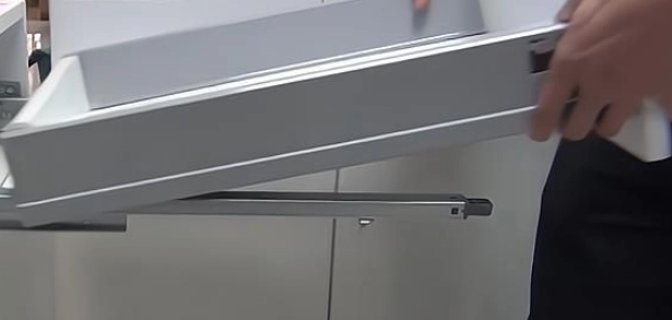 辦公桌抽屜維修