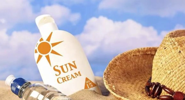 臉上黑黑一塊原因