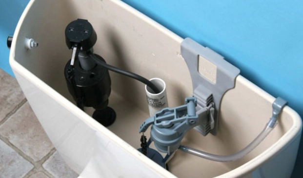 馬桶水箱底部漏水