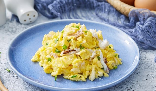 洋蔥蟹肉炒蛋