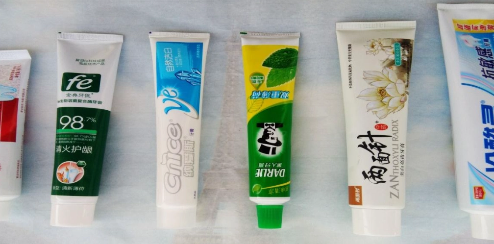牙膏护肤