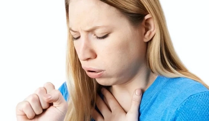 冷氣房喉嚨不適