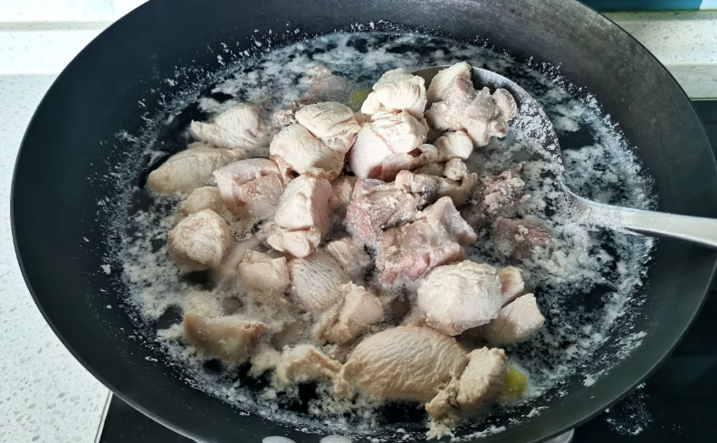 雞肉川燙 雞肉川燙