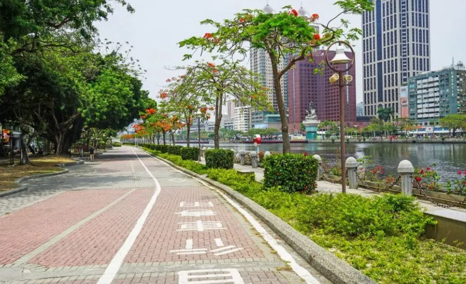 高雄親子自行車道