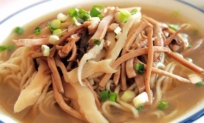 斗六火车站美食