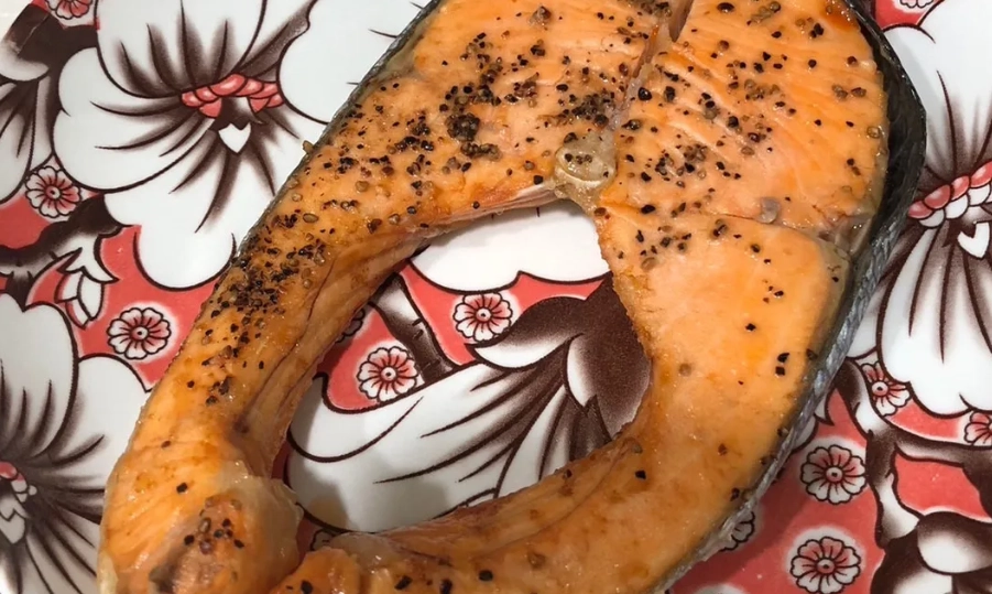 冷凍鮭魚氣炸鍋做法