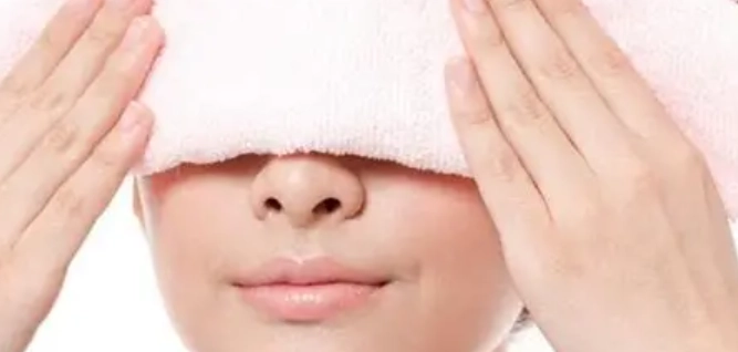 蚊子叮眼皮處理