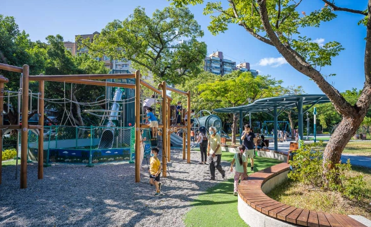 青年公園的評論