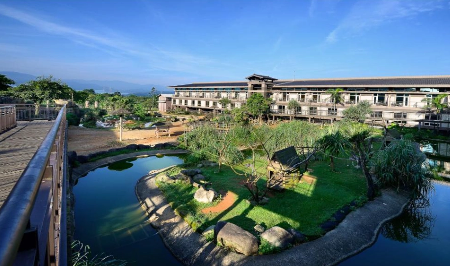 關西六福莊生態度假旅館：親子度假與動物近距離體驗全攻略