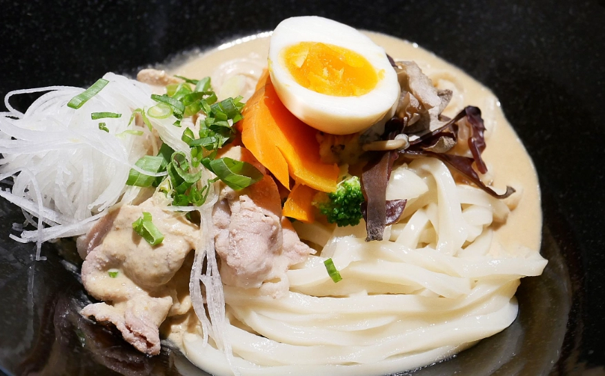 烏龍麵鈉含量有多高？揭開隱藏的健康陷阱與安心食用指南