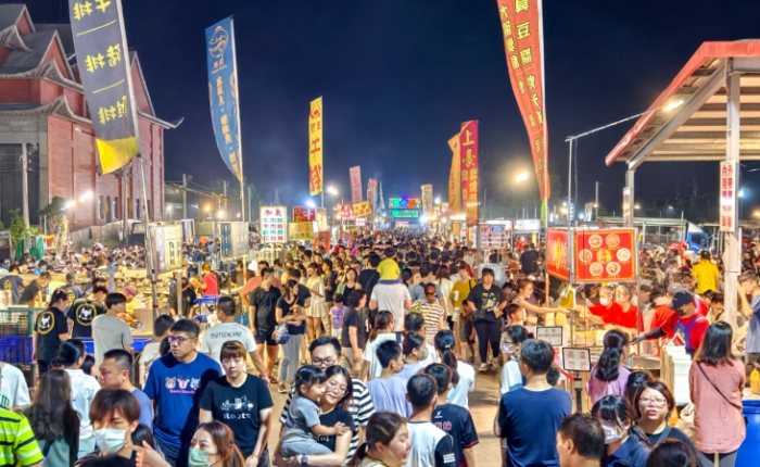 斗六晚上逛街