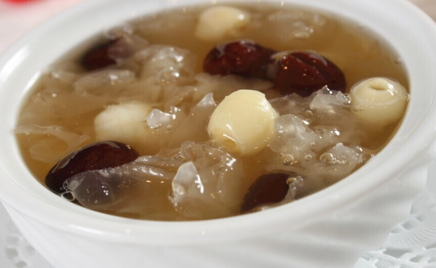 蜜棗煲湯功效全解析：潤肺養顏、改善睡眠，一篇看懂怎麼煲！