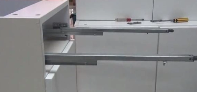 辦公桌抽屜打不開