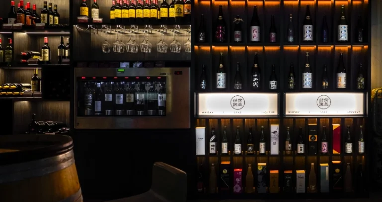 民生社區深夜咖啡廳