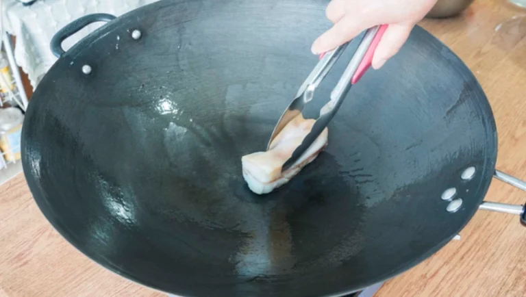 不鏽鋼平底鍋開鍋