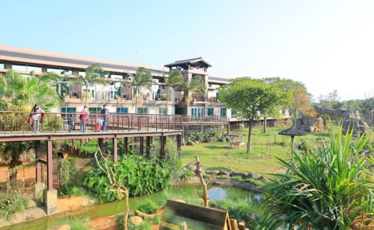 六福村野生動物園住宿