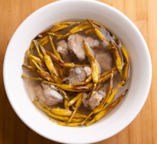 金針花排骨湯怎麼煮