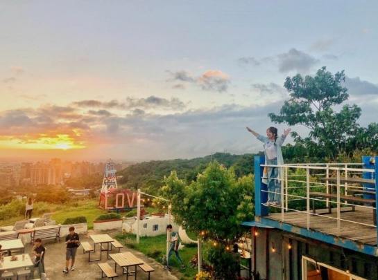 桃園一日遊情侶