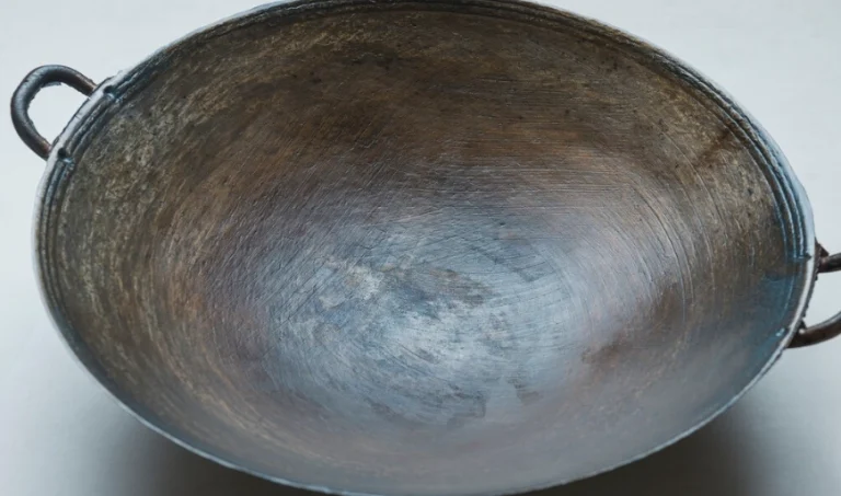 鐵鍋生鏽刷不掉