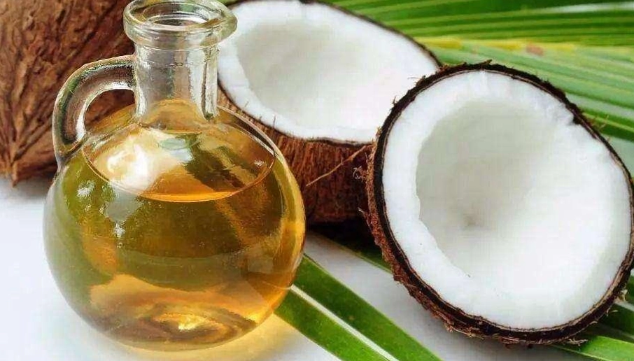 椰子油護髮免沖洗終極指南：正確用法、常見錯誤與髮質挑選