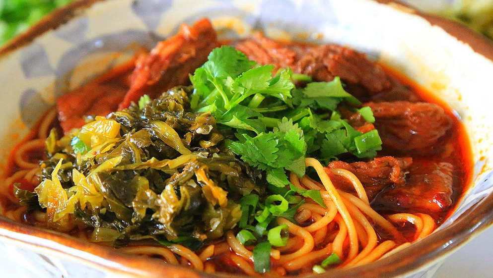 台北故宮周邊平價美食地圖：在地人帶路，省錢吃飽吃好