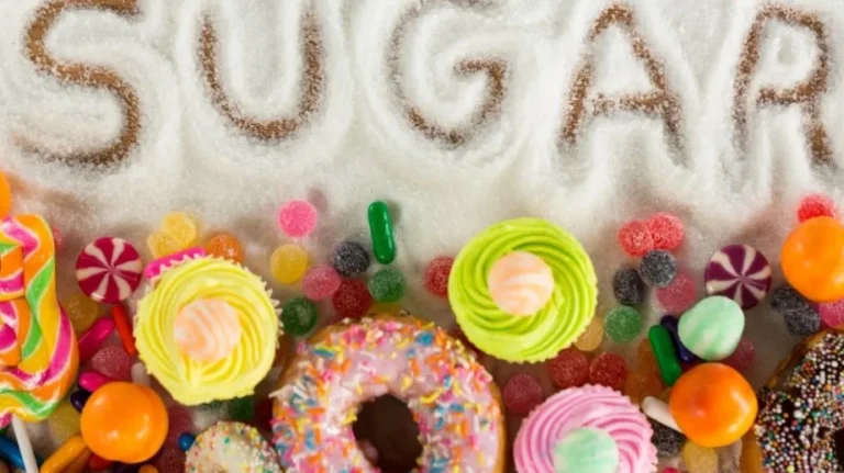 藍色小熊軟糖禿頭